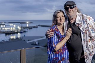 Její muž je dvakrát tak starý jako ona: Je mi jedno, že je osmdesátník, milujeme se a čekáme syna - Super.cz